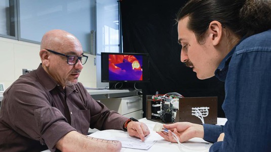 Fabrizio Fidati (left) and Francesco Iberite.  2023 EPFL / Alain Herzog - CC-BY-SA 4.0