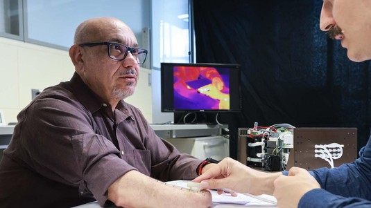 Fabrizio Fidati (left) and Francesco Iberite.  2023 EPFL / Alain Herzog - CC-BY-SA 4.0